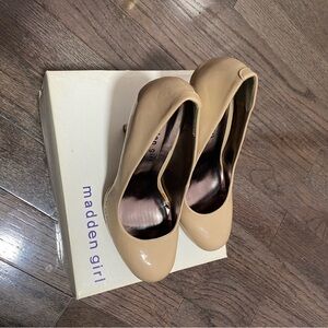 Madden Girl Beige Pumps